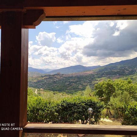 Room In Casa Castiglia A Woodhouse With Beautiful View Close Madonie Park Castelbuono  Exterior foto